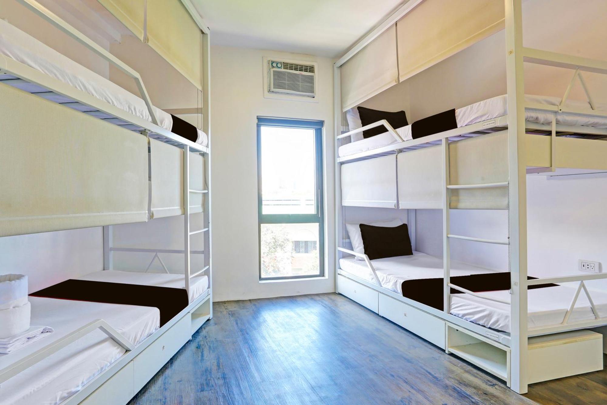 Spot On Hostel ,Taguig Manila Formerly Mytown Hongkong מראה חיצוני תמונה