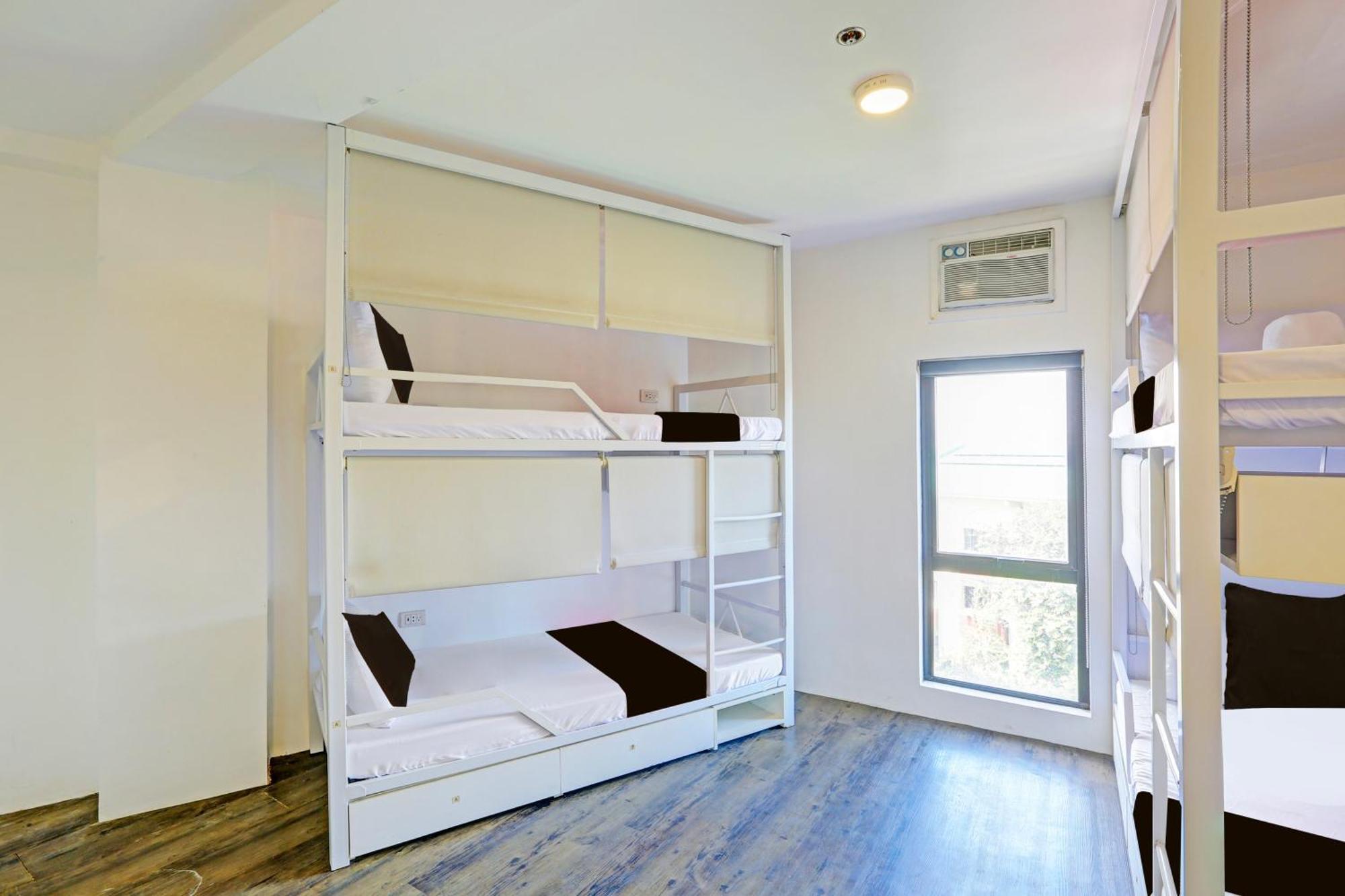 Spot On Hostel ,Taguig Manila Formerly Mytown Hongkong מראה חיצוני תמונה